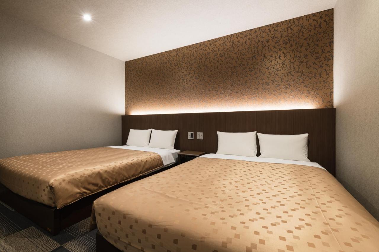 Grand Base Hakata Naraya Hotel Fukuoka  Bagian luar foto