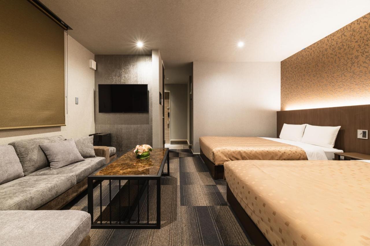 Grand Base Hakata Naraya Hotel Fukuoka  Bagian luar foto