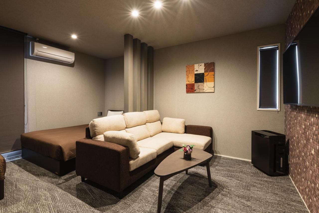 Grand Base Hakata Naraya Hotel Fukuoka  Bagian luar foto